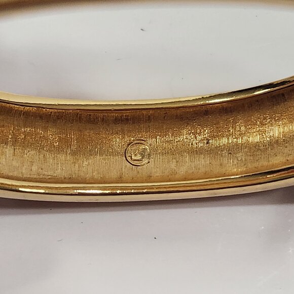 NWT 80s Swarovski Multicolored Enamel and Crystal Hinged Bangle Bracelet - Picture 9 of 9